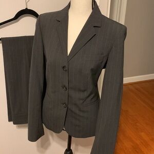 NWOT The Limited Travel Suit ( Jacket and Pants)
